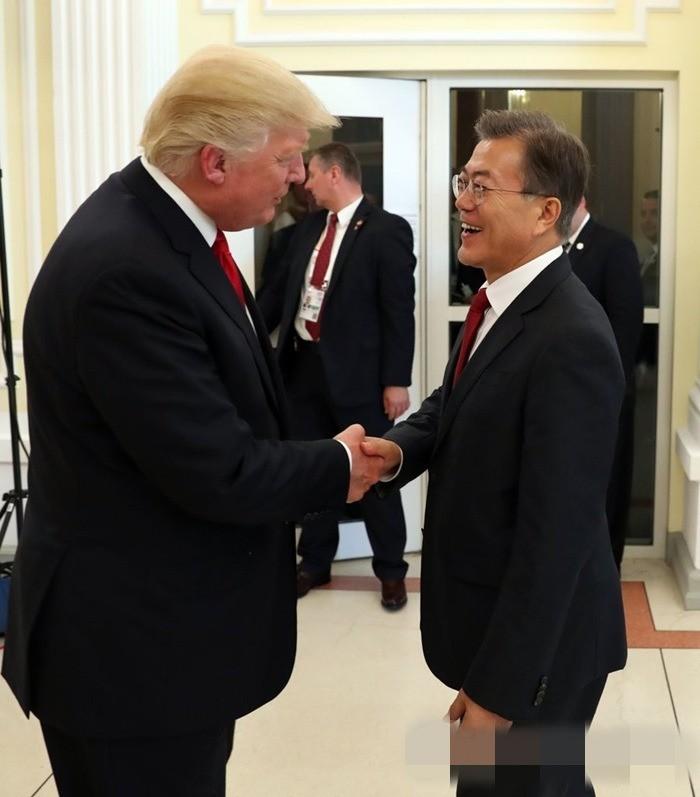 美国总统特朗普不查无法确定，一查才知道，他不仅是美国历史上第一位亿万富翁总统，更