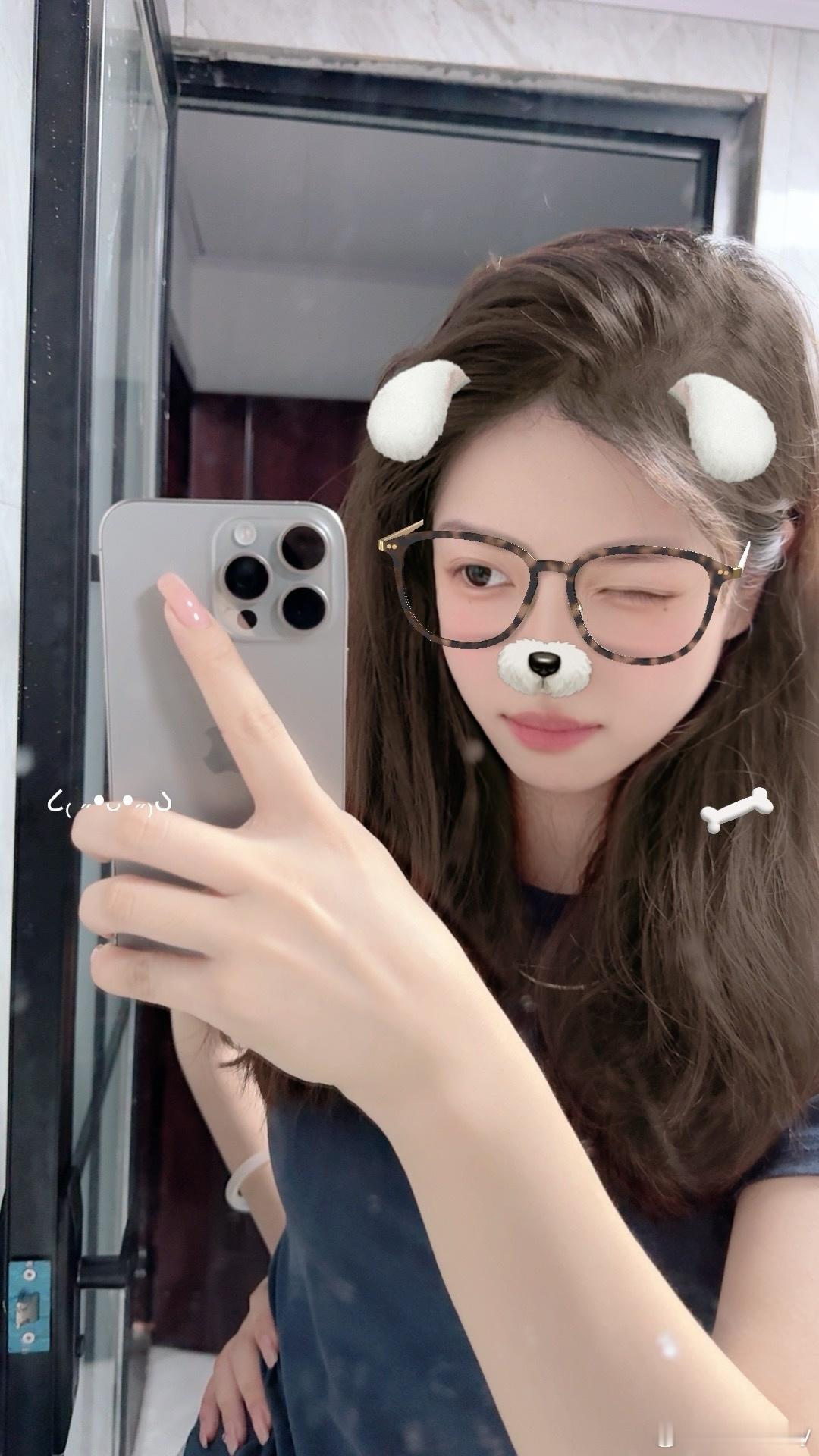 仿佛回到了曾经还不是毒妇的时候 ​​​