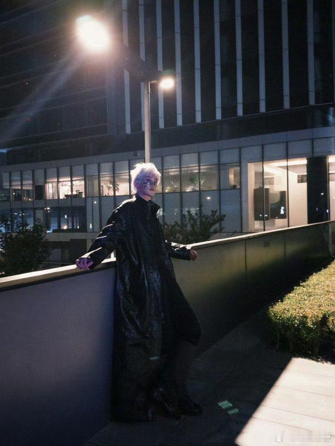 田栩宁吸血鬼造型，不一样的 ，