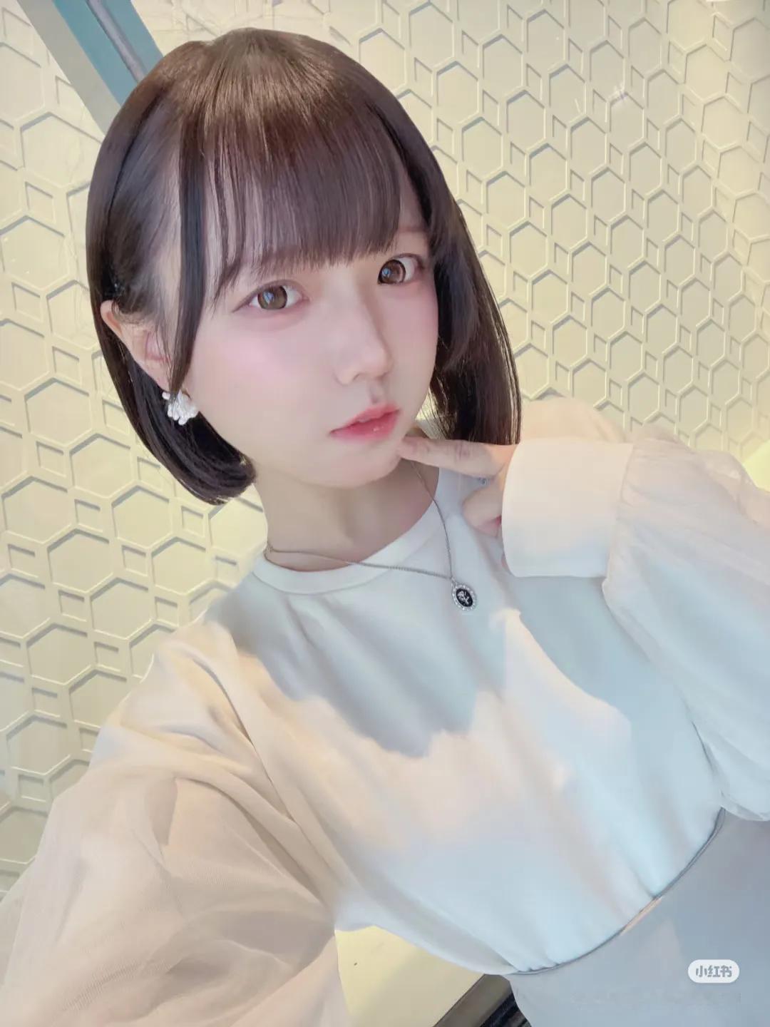 话说台湾近几年就推出了许多颜值和气质月宝就是其中之一。凭借着出众的颜值和清新甜美