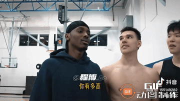 身高鉴定器？赴美准备参加NBA选秀的中国男篮国手杨瀚森近期参加了经纪公司为他准备