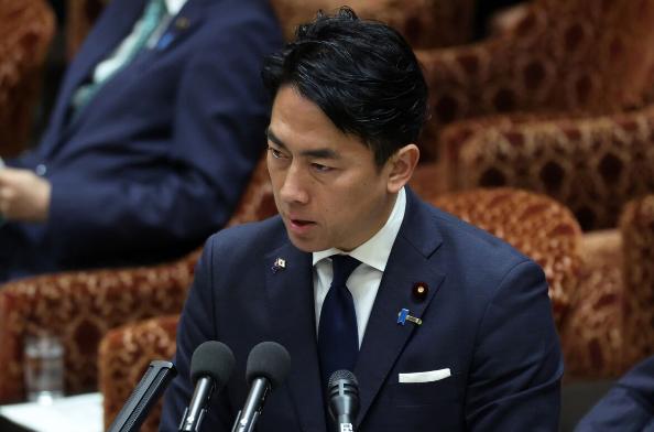 日本拒绝美国，针对特朗普的点名，小泉进次郎断然拒绝，而除了日本外，越来越多的美国