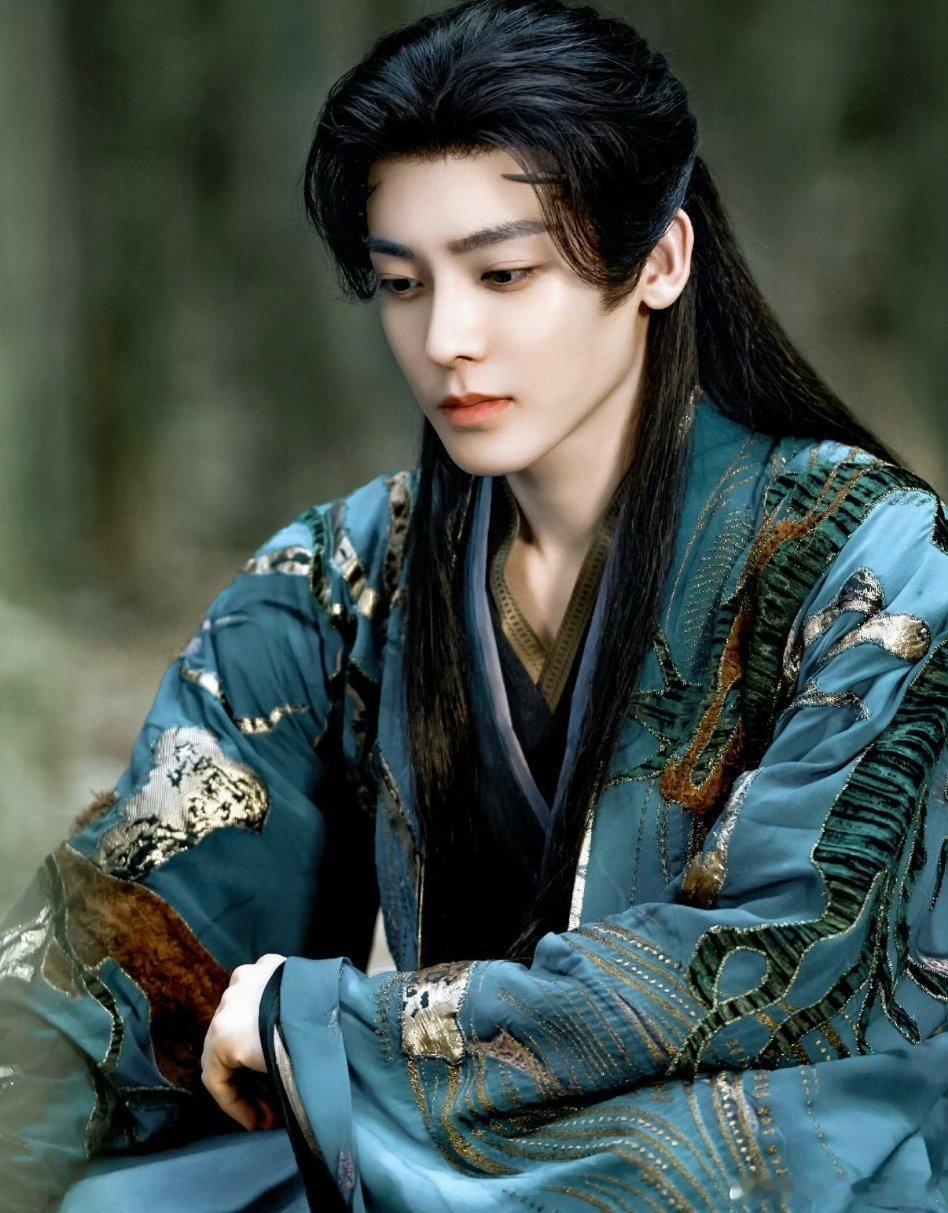 虞书欣神仙肉男主定了？🍉主说男主已经确定为侯明昊，但是番位没有定。你觉得这个阵