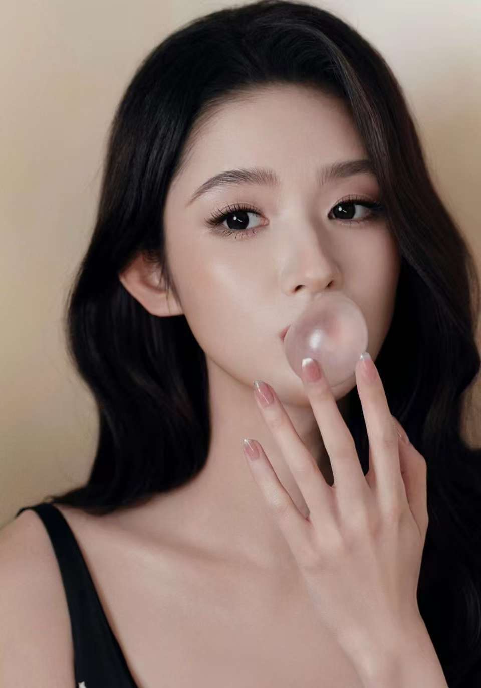 王玉雯吹泡泡糖王玉雯珍珠公主 王玉雯珍珠公主真的好美啊 