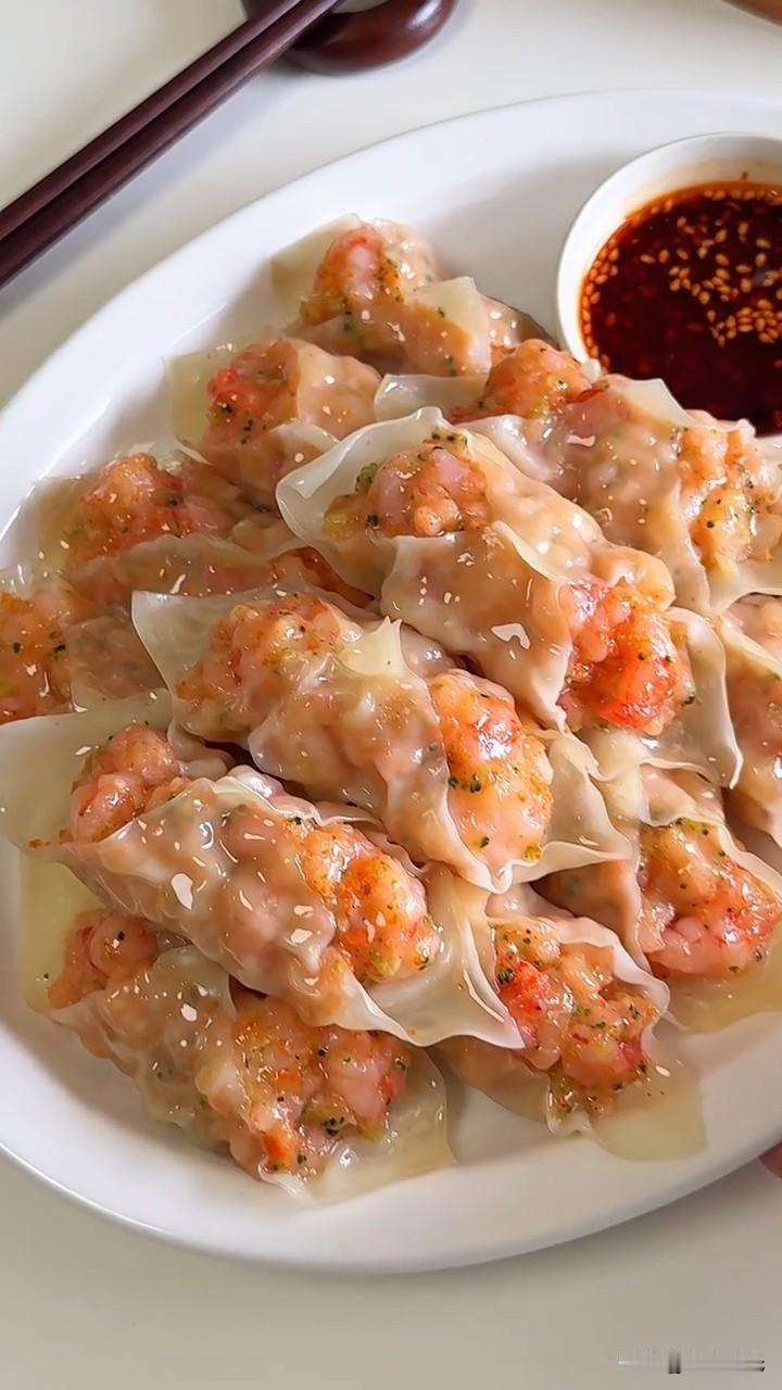家里孩子不爱吃菜？试试这款虾滑时蔬蒸饺！一口一个鲜掉眉毛
 
我家孩子以前特别挑
