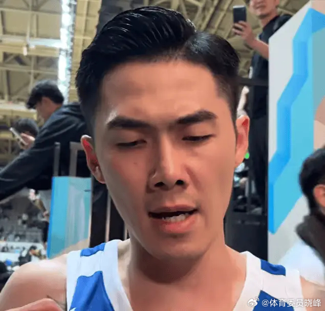 刘铮：接下来就是准备对中国男篮的比赛，我们希望把胜利的气势延续下去。”中国男篮v