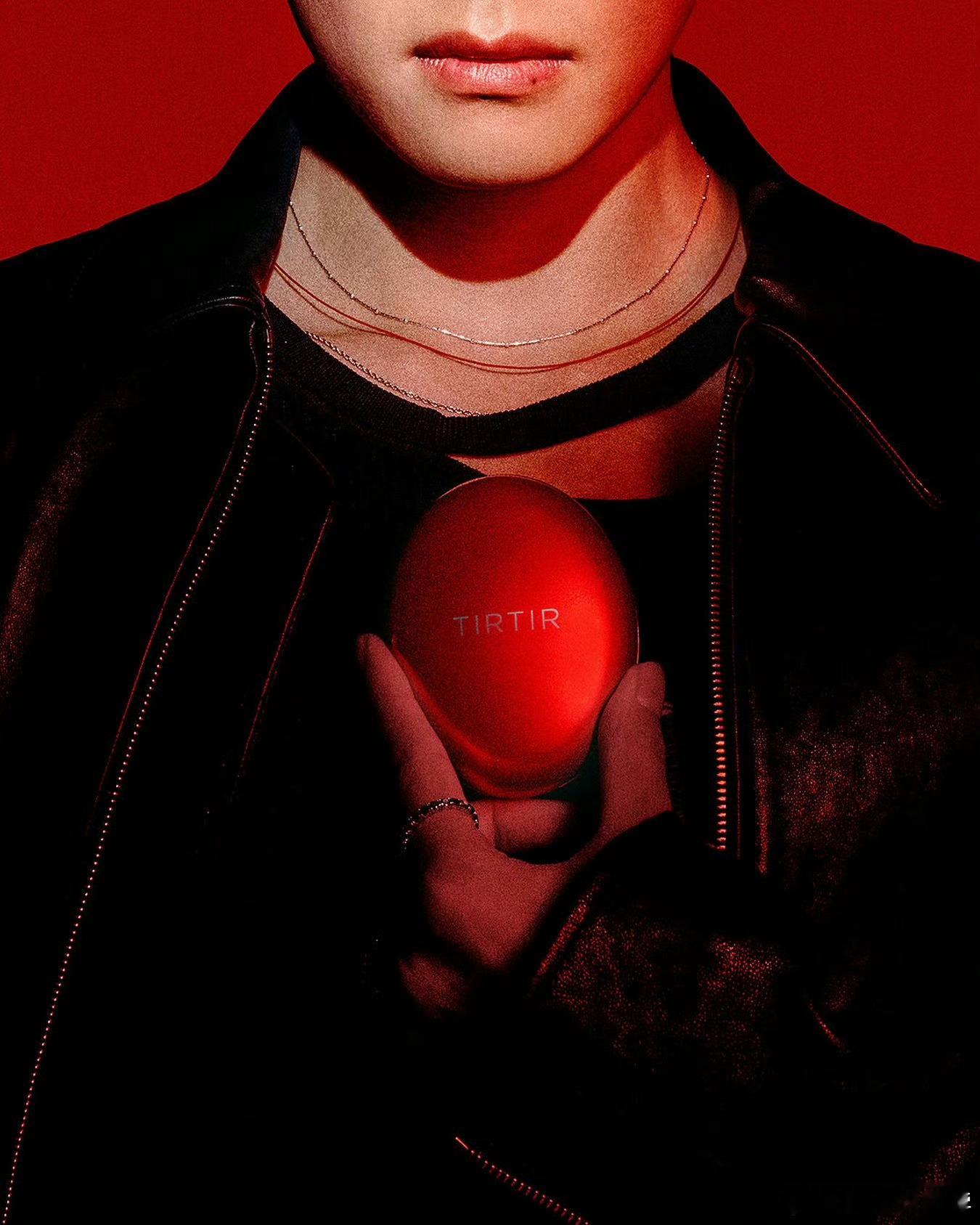 金泰亨一小时官宣两个新代言：TIRTIR & Yunth ​​​