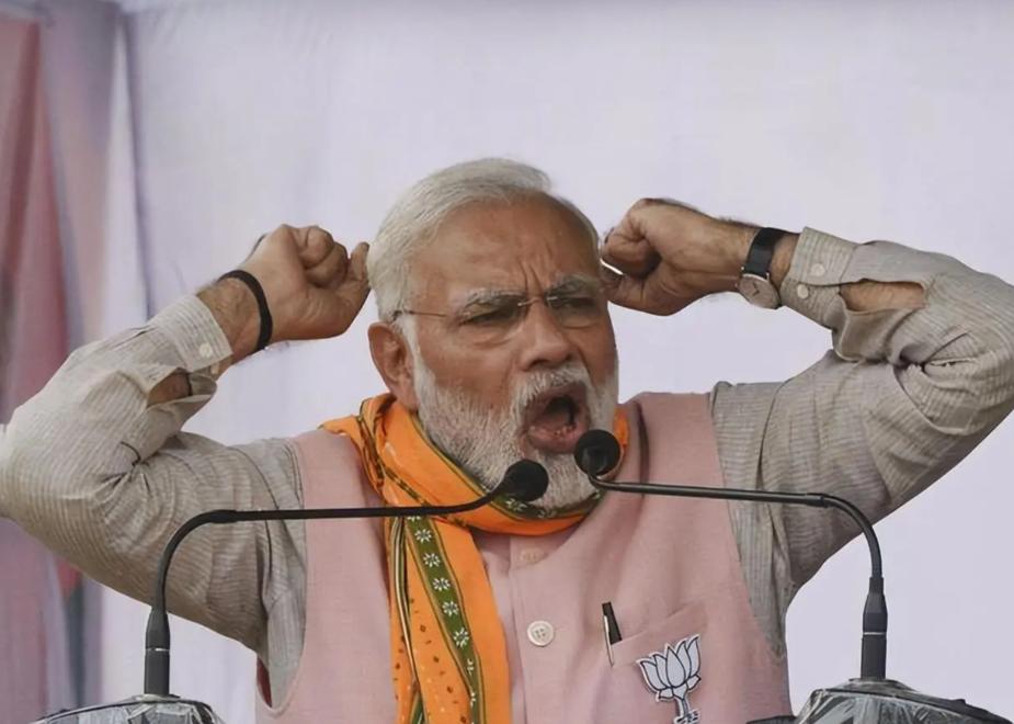 【莫迪，下场请求伊朗高抬贵手】

莫迪下场求伊朗，伊朗方面给了这个面子，让两批液