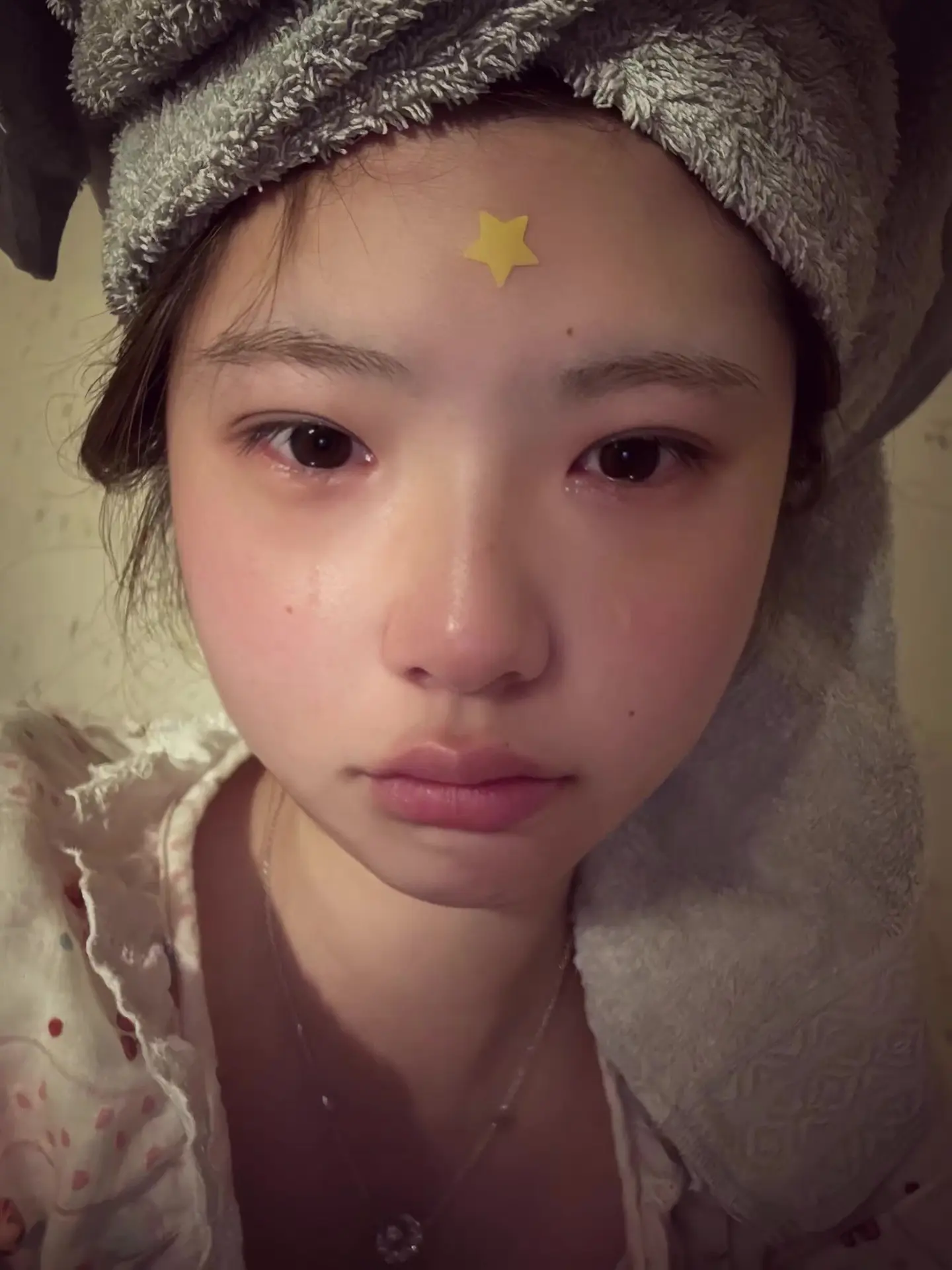 我是一个特别特别爱吃的小女孩 但我觉得减肥好难好难好难