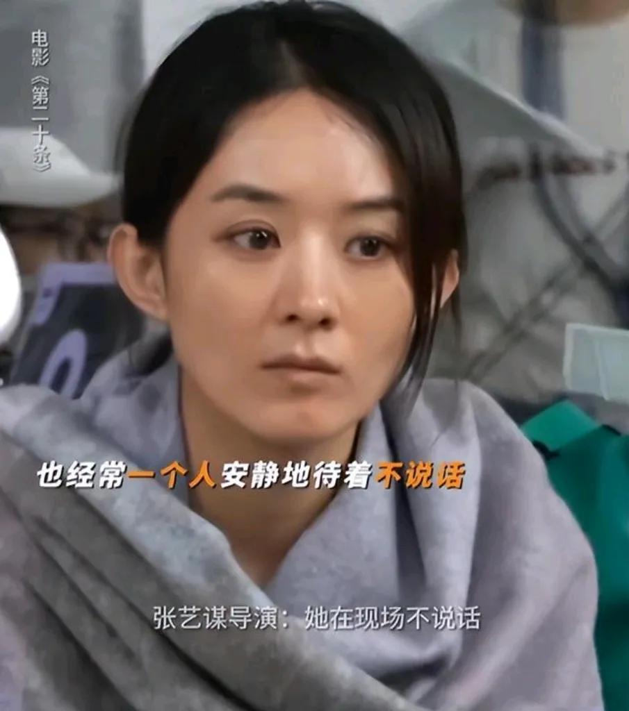 赵丽颖与雷佳音，凭借精湛演技，在飞天奖上大放异彩，分别荣获视后视帝桂冠，彰显演艺