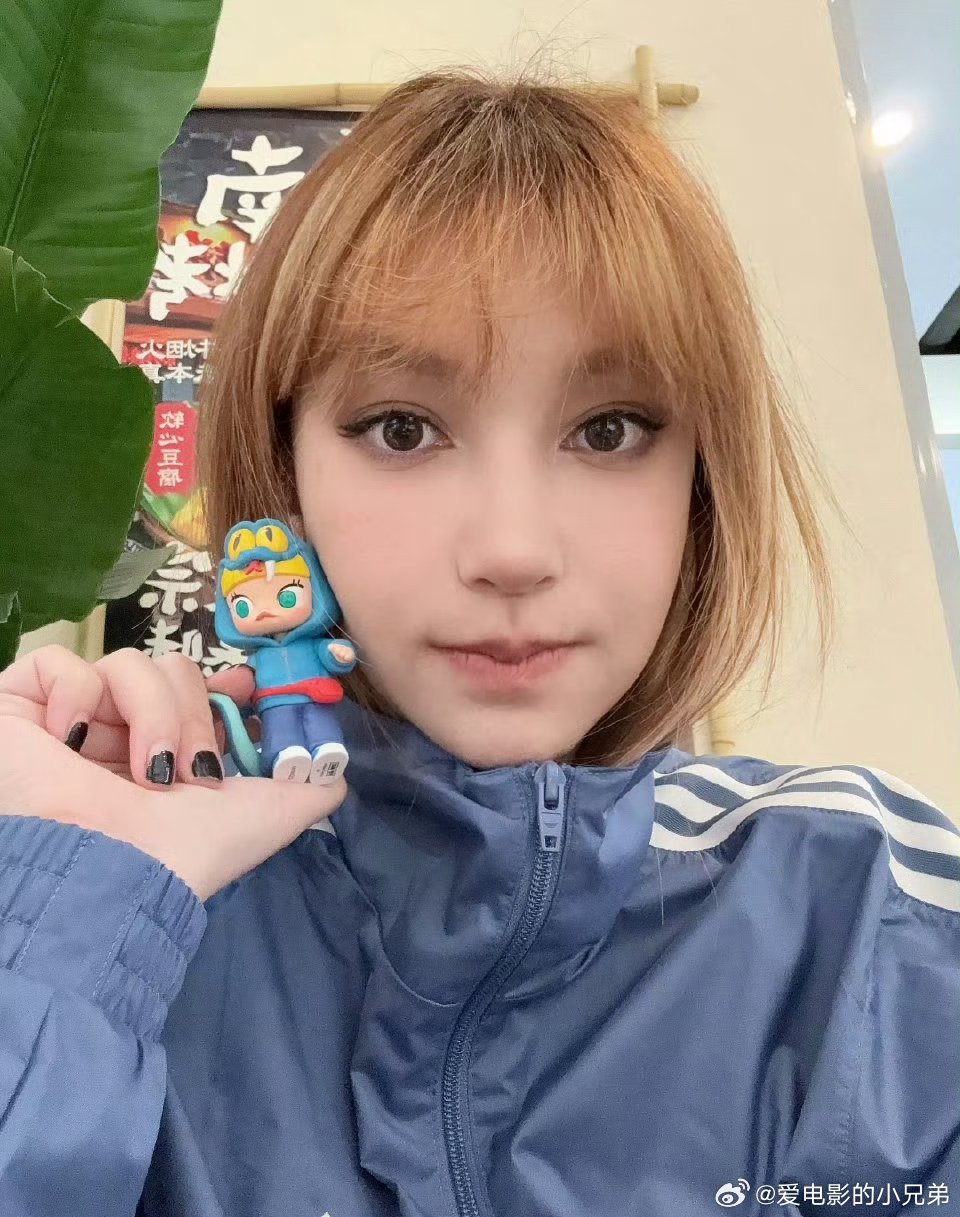 李雨桐闺蜜是王一博前领导李雨桐喊话薛之谦这个李雨桐有点人脉