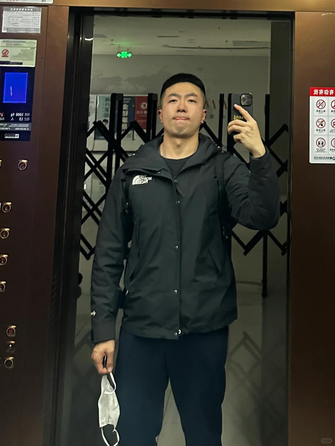好吃的东西进肚里，可爱的人放心里