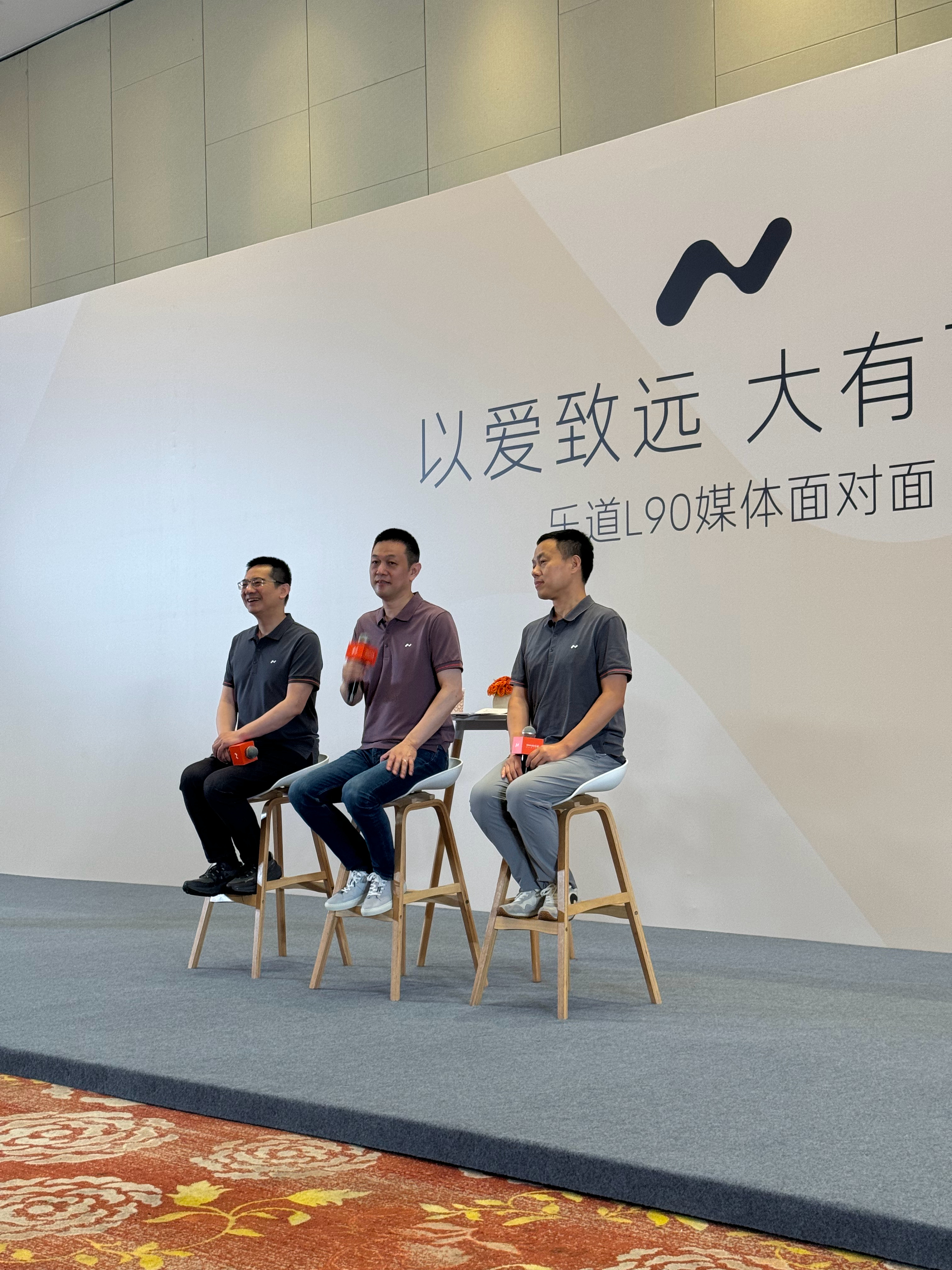 【乐道L90媒体面对面】问答概览- 门店展车策略吸取了过往的教训，现在「听劝」了