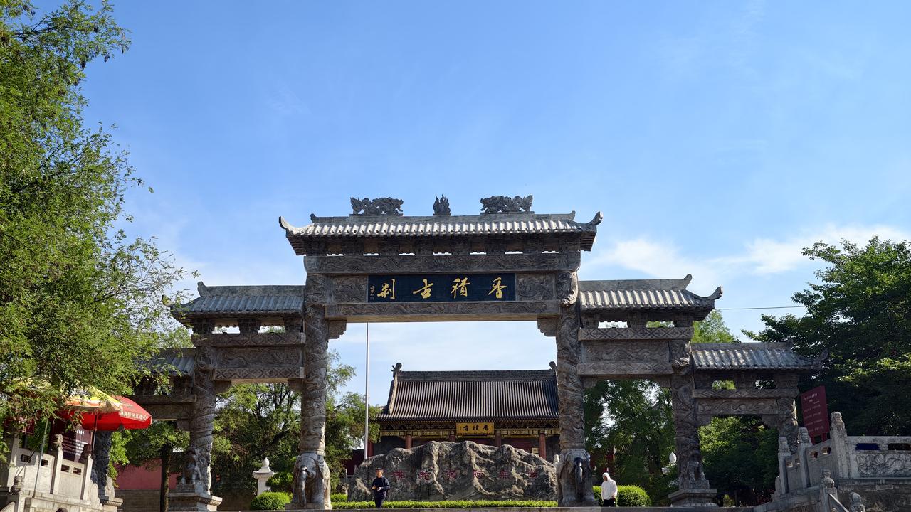 于西安香积寺、百塔寺、草堂寺之纪录
去香积寺、百塔寺、草堂寺，司机先生说，来这边