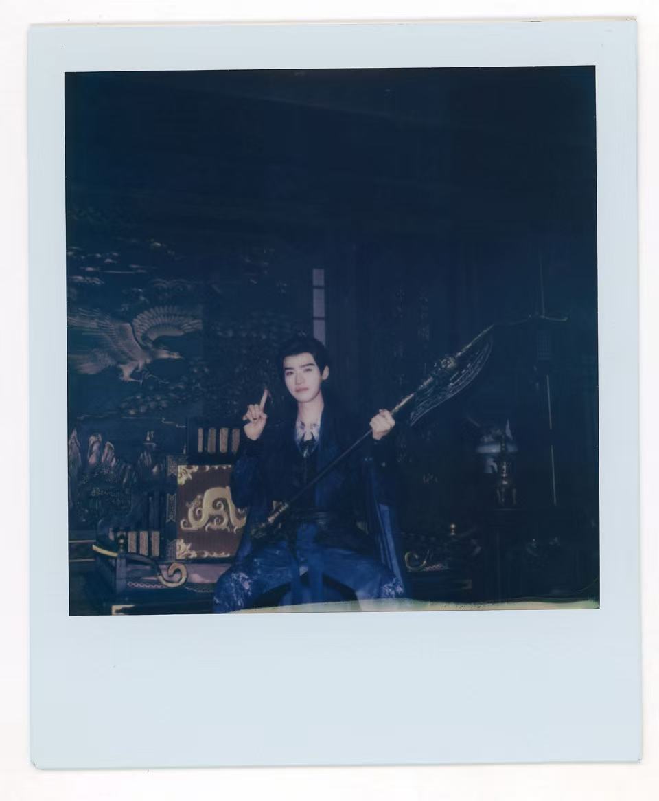 龚俊暗河传收官拍立得，18宫格，