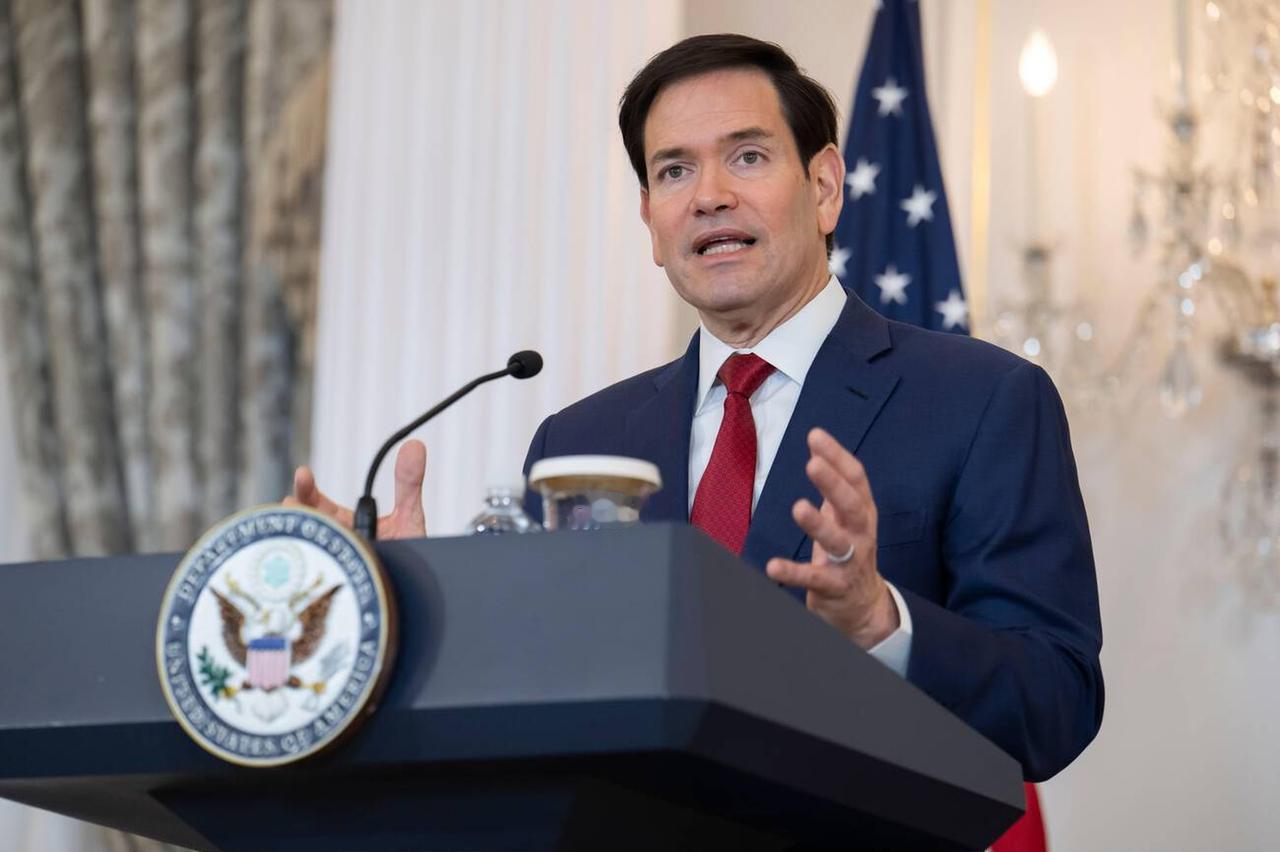 马可·卢比奥摧毁了非政府组织产业复合体。 
数十亿美元汇往海外的资金从未到达患者