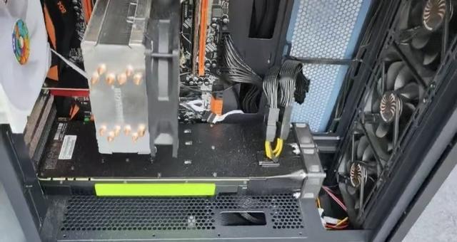 买15张显卡5店铺均拒发货【"下单时2200，现在涨到3700"，在淘宝买15张