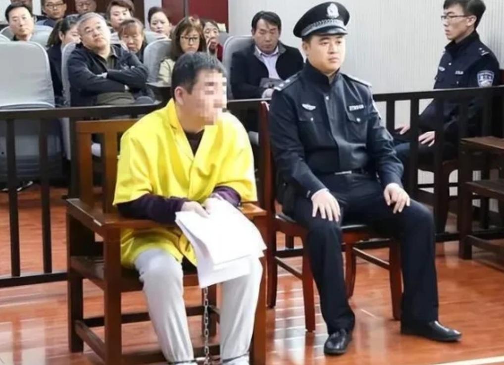 “这就是欺负人的下场”！辽宁抚顺，一男子得了脑癌，为治病欠下不少外债，病情好转后