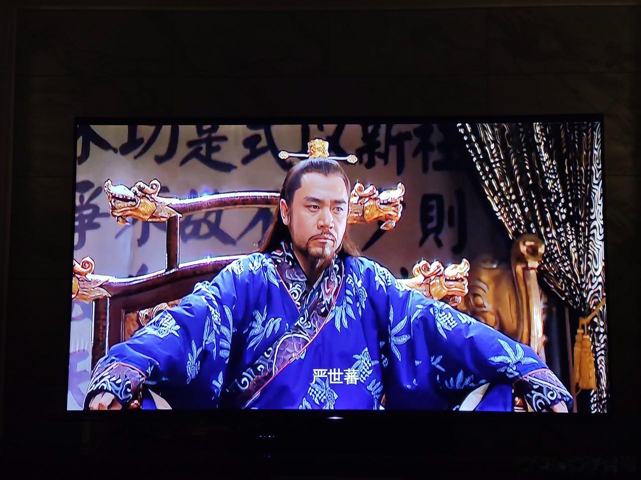 对于一部高分好剧，正确的做法是找到1080p的高清版本，连接大液晶电视，下定决心