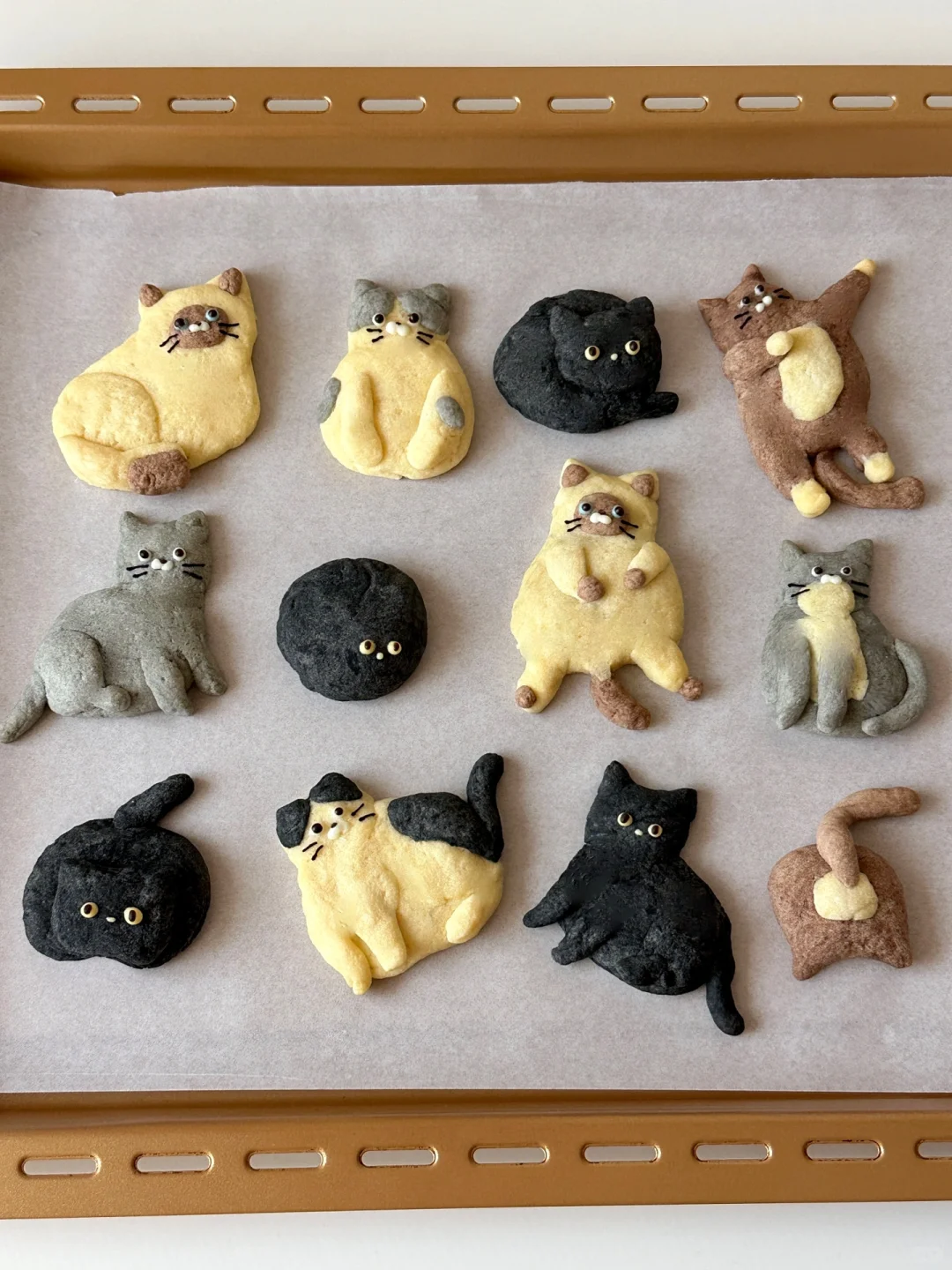 捏了些小丑猫曲奇饼干🍪