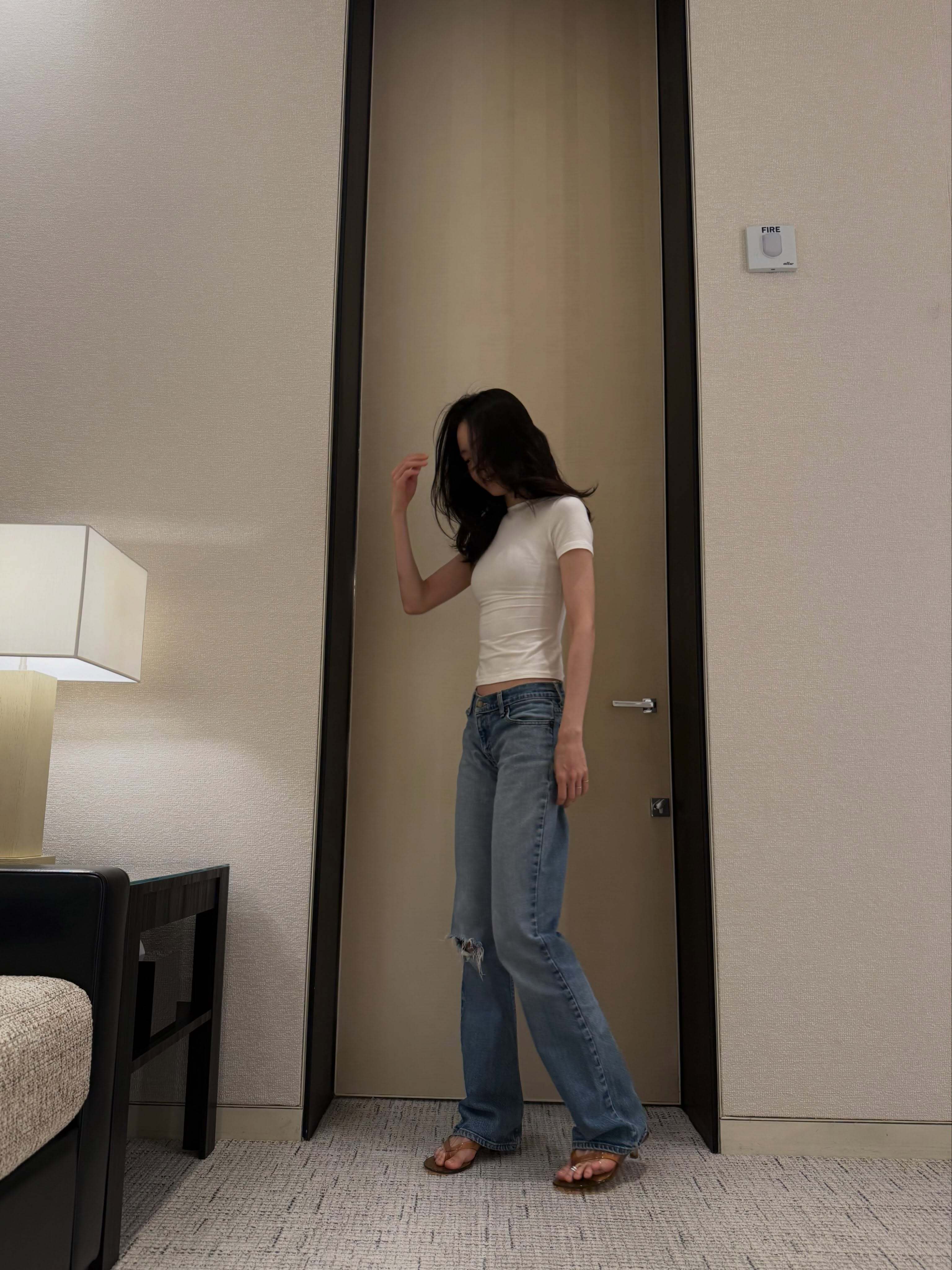孙娜恩 INS更新🤍🩵 