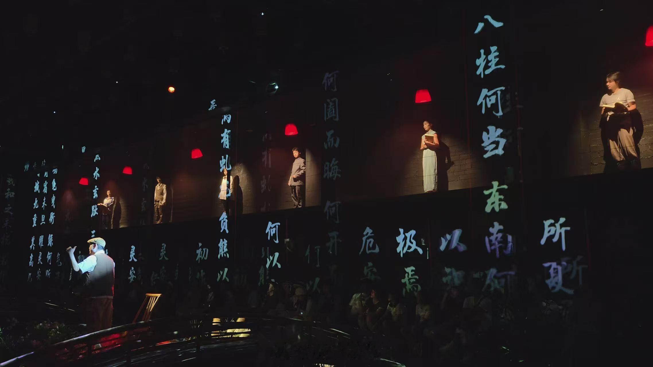 湖南桃花江竹海幻境再次火了提起桃花江，大家都听过“桃花江是美人窝”，今晚看了这个