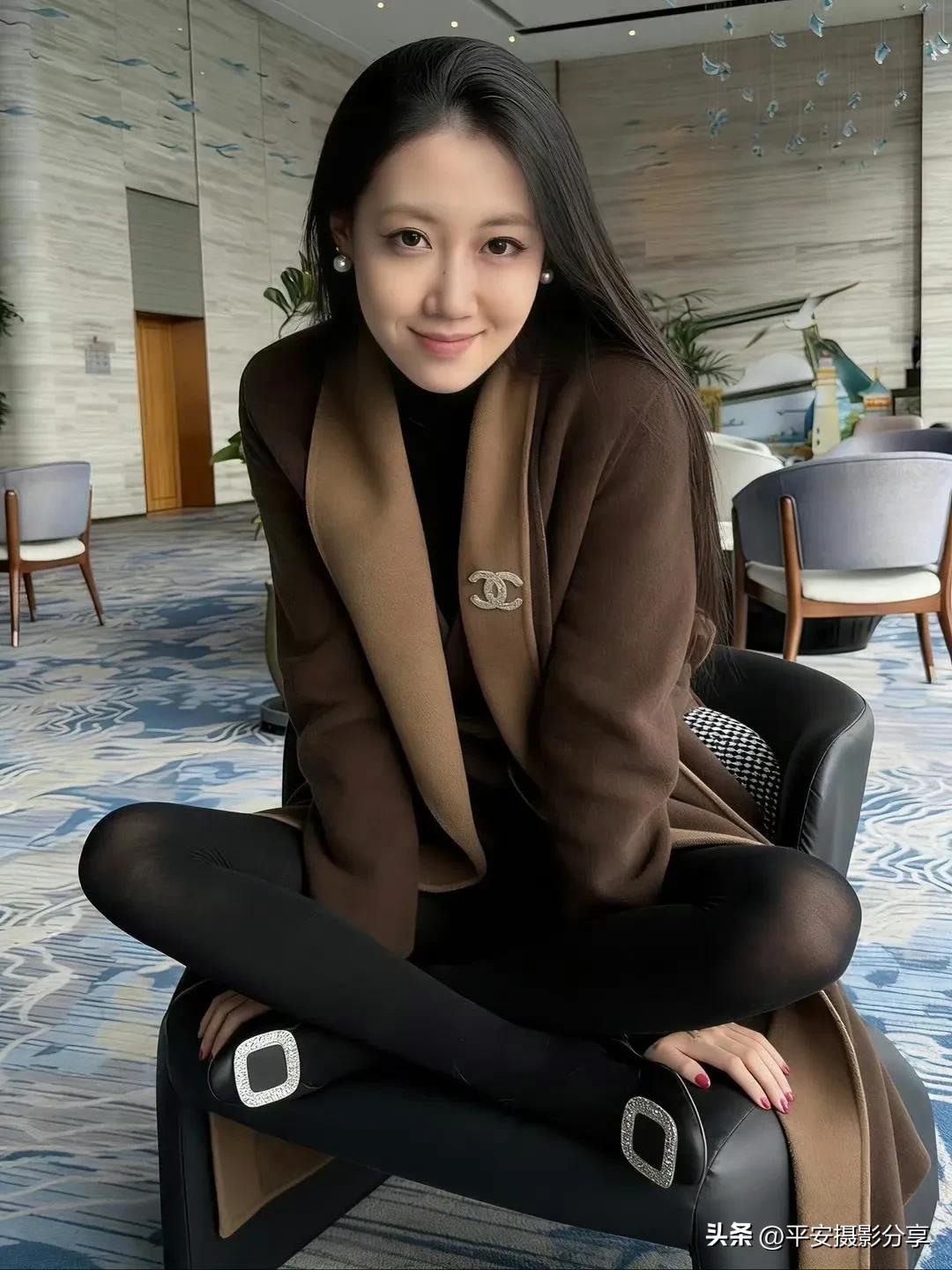 笑语盈盈暗香来，美人如玉映窗纱。女人幸福的标准是什么呢 女人怎么样穿职业装才最耐