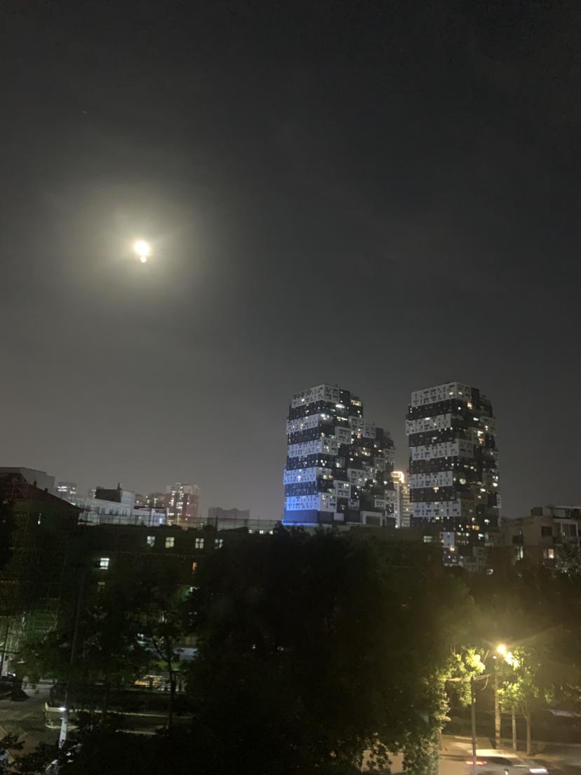 我的今日状态：😁轻松愉快
我这里的天气：☀️晴天