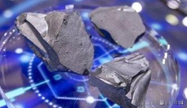 中国又悄悄关上了一扇更要命的门！在稀土还未撕完的时候，中国又加紧了另外一出口，而