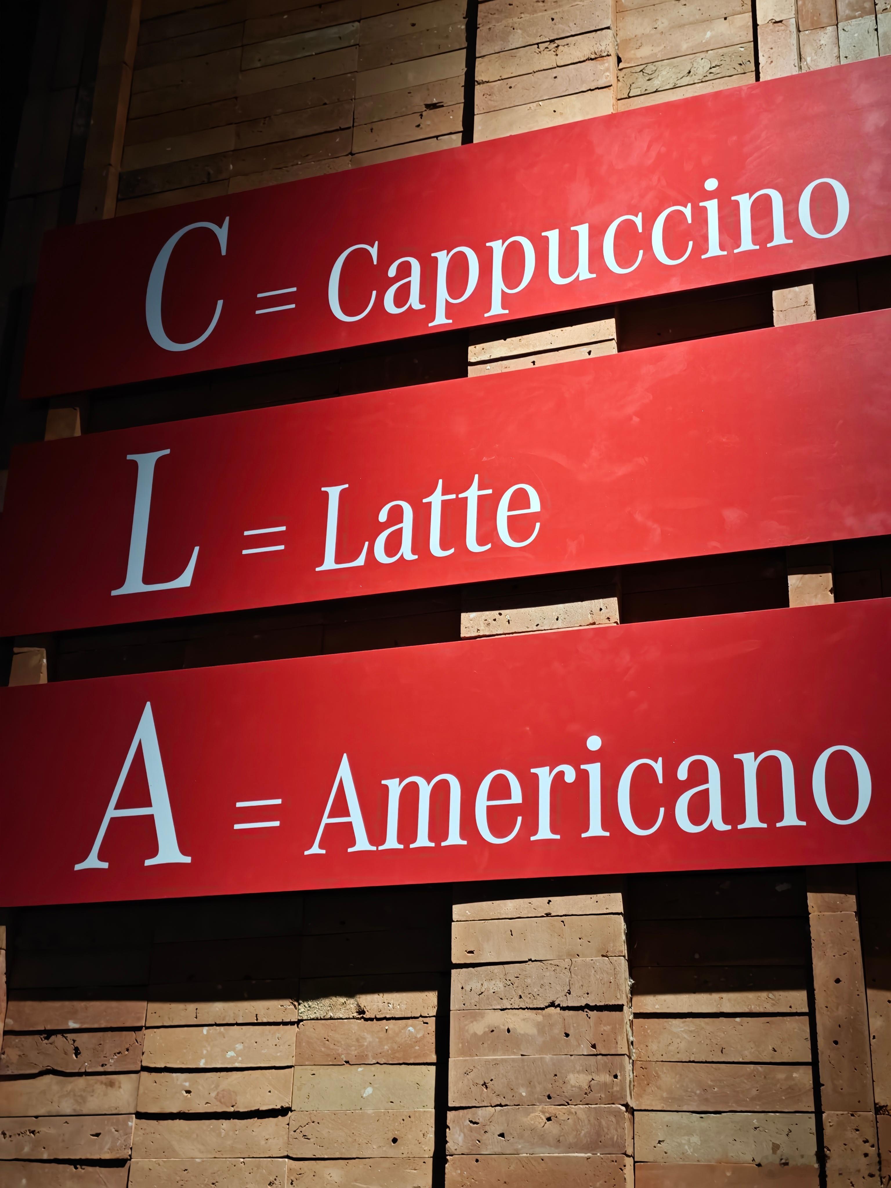 今天奔驰的发布会有点意思，上来先公布了价格，挺松弛的，大家可以看看直播。全新奔驰