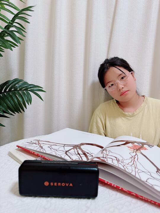 好动娃戴离焦镜总下滑？这副镜框救大命！