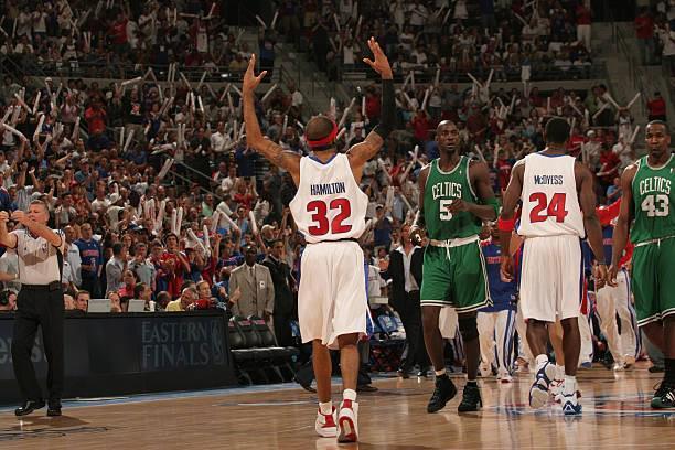 至此，活塞遭遇季后赛主场11连败，为NBA历史最长连败纪录。活塞上一次在季后赛主