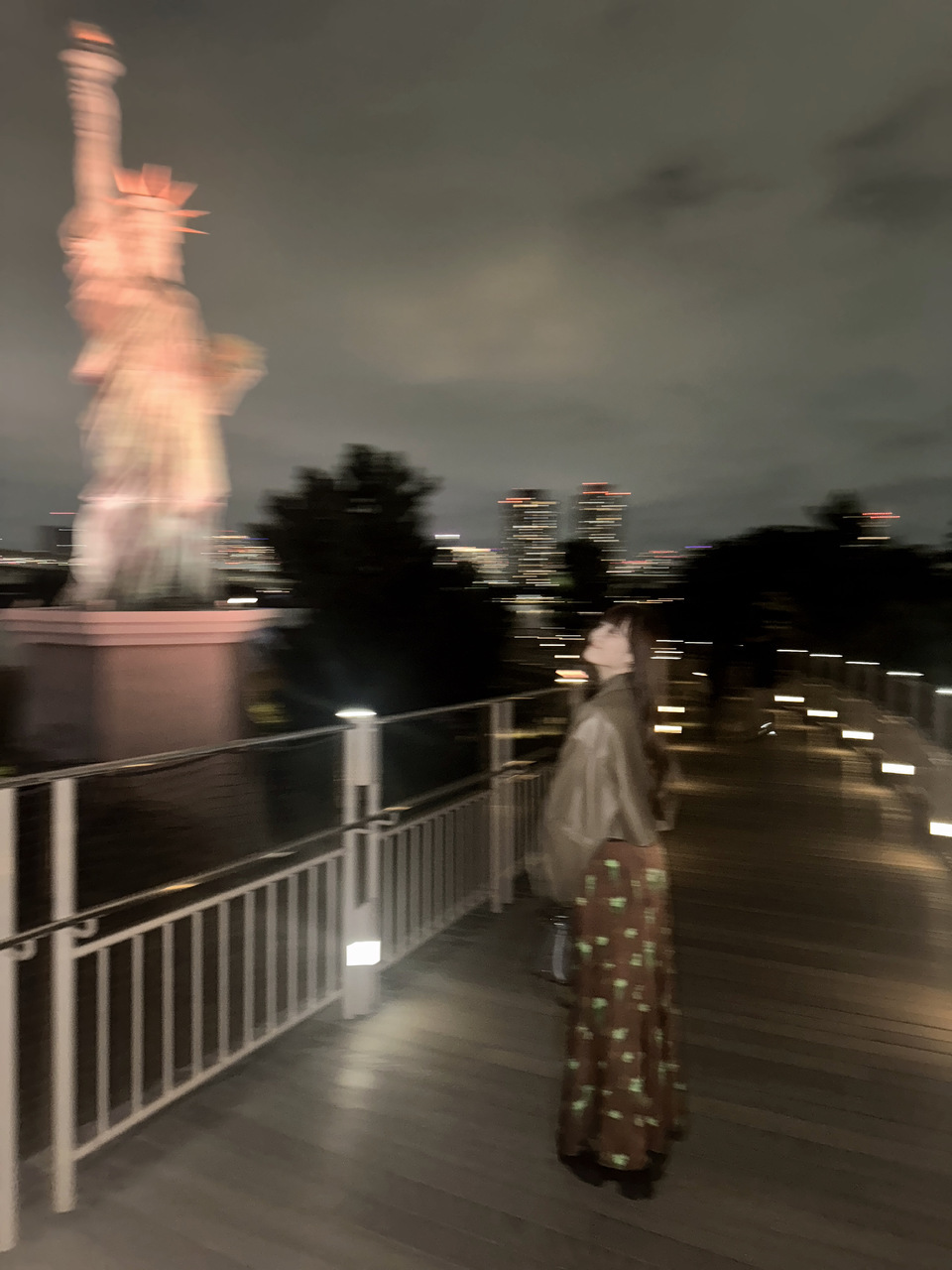 まゆちゃん「今日で2025年が終わりますよ〜色んなことがある一年だったけど、自分