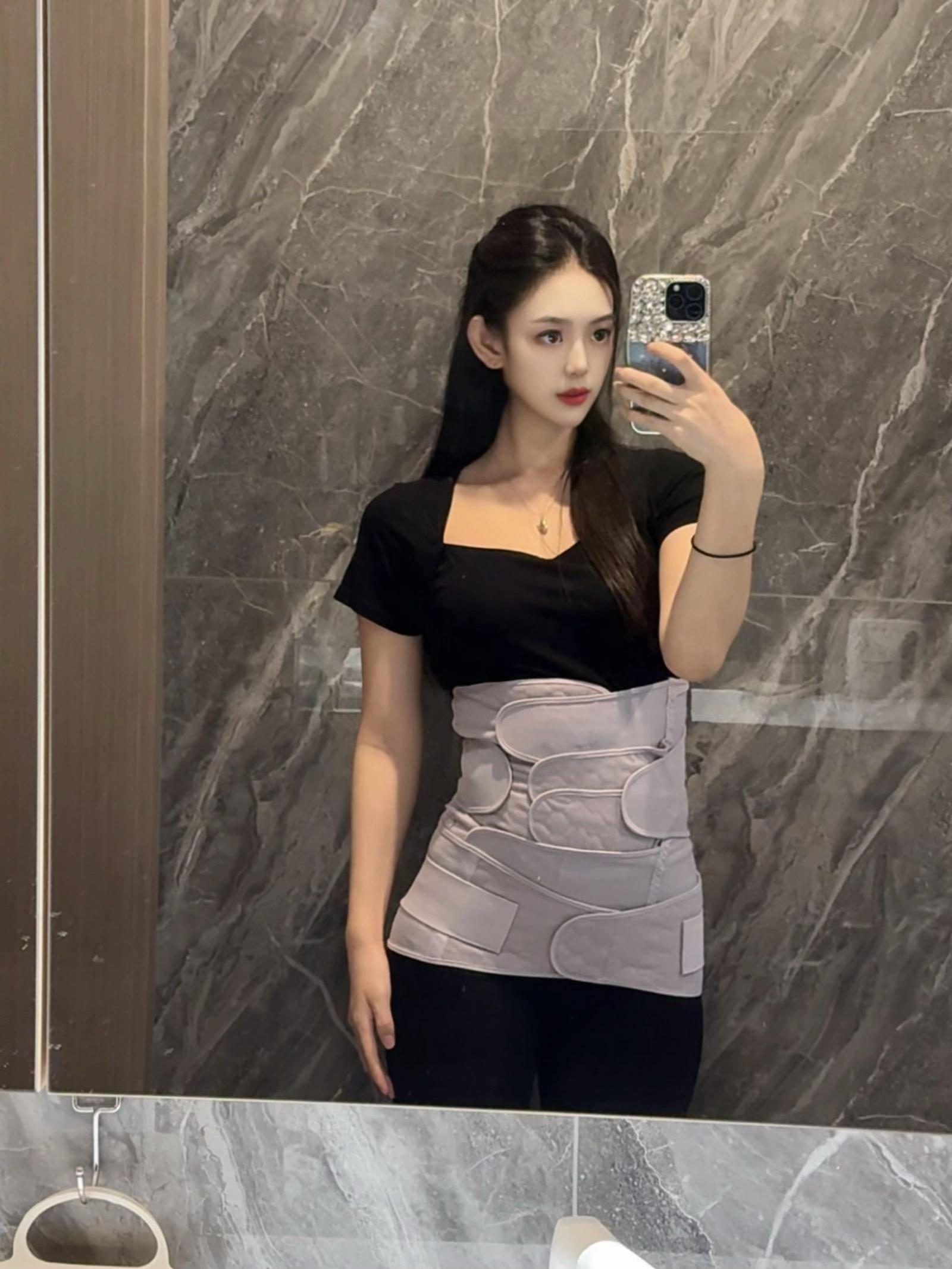 小美在努力恢复 小帅在努力长大🦦✌🏿