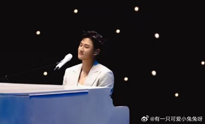 周兴哲重编永不失联的爱华为音悦家给到音乐人全新的创作方式，周兴哲直接拿它来改编自