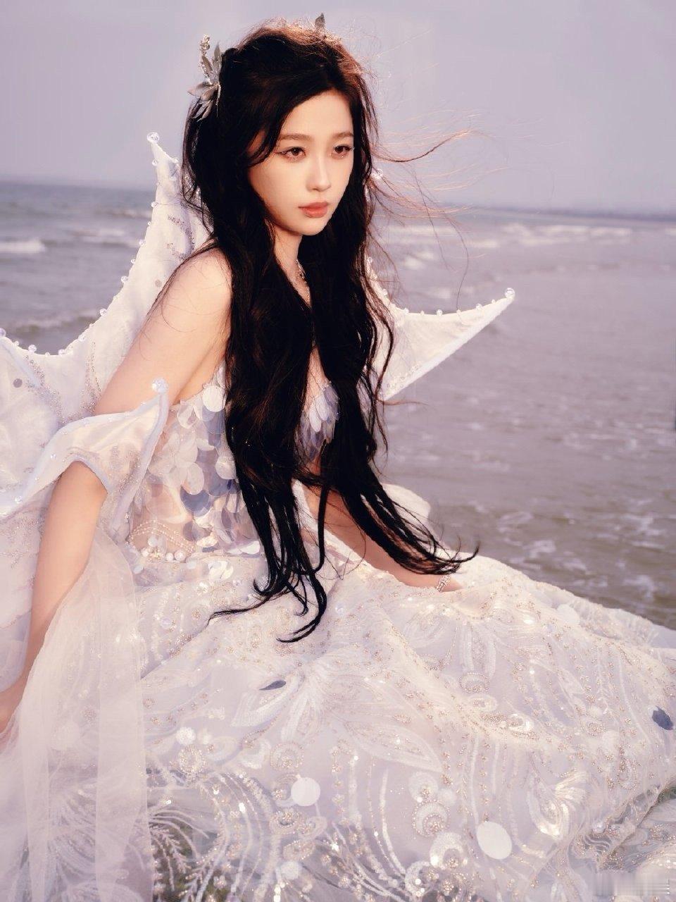 虞书欣浪花澎湃   虞书欣澎湃舞台造型  好奇另一个舞台的妆造，毕竟和澎湃舞台不