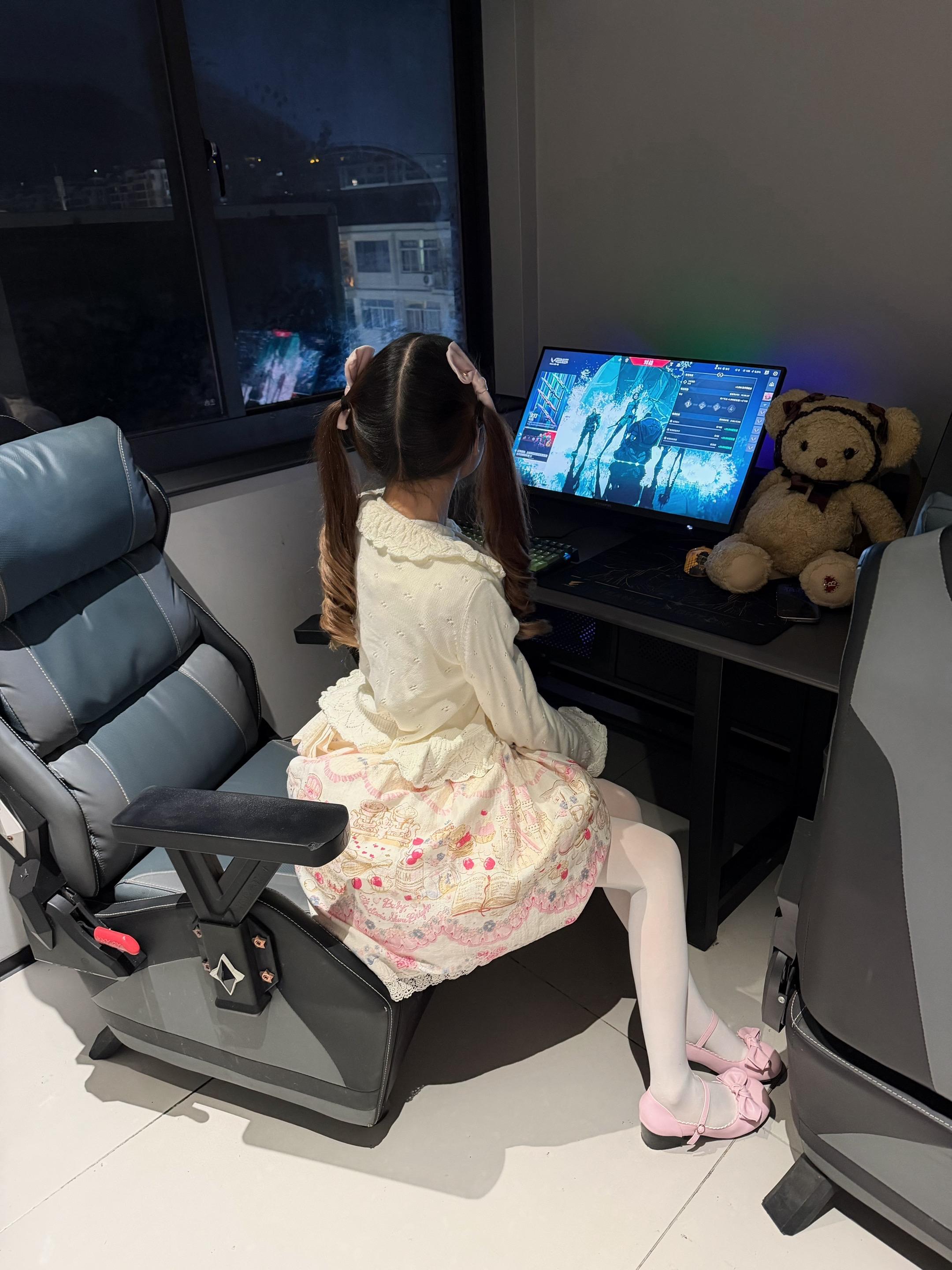 平时喝的西北风都是常温的，今天却突然加了冰