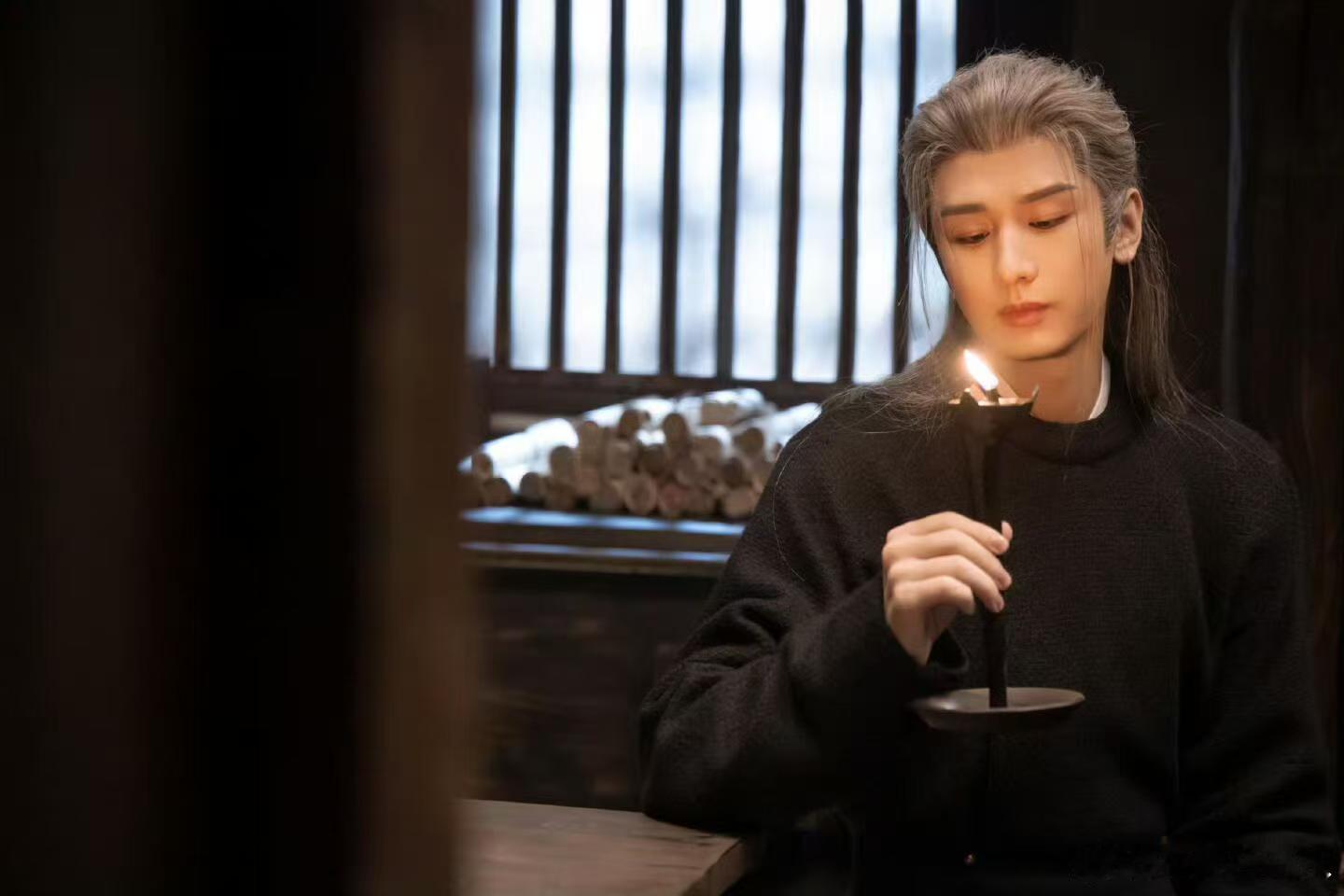 15集了第一次见成毅笑天知道我到底等了多久！15集了才蹲到谢淮安的笑！夺命三人组