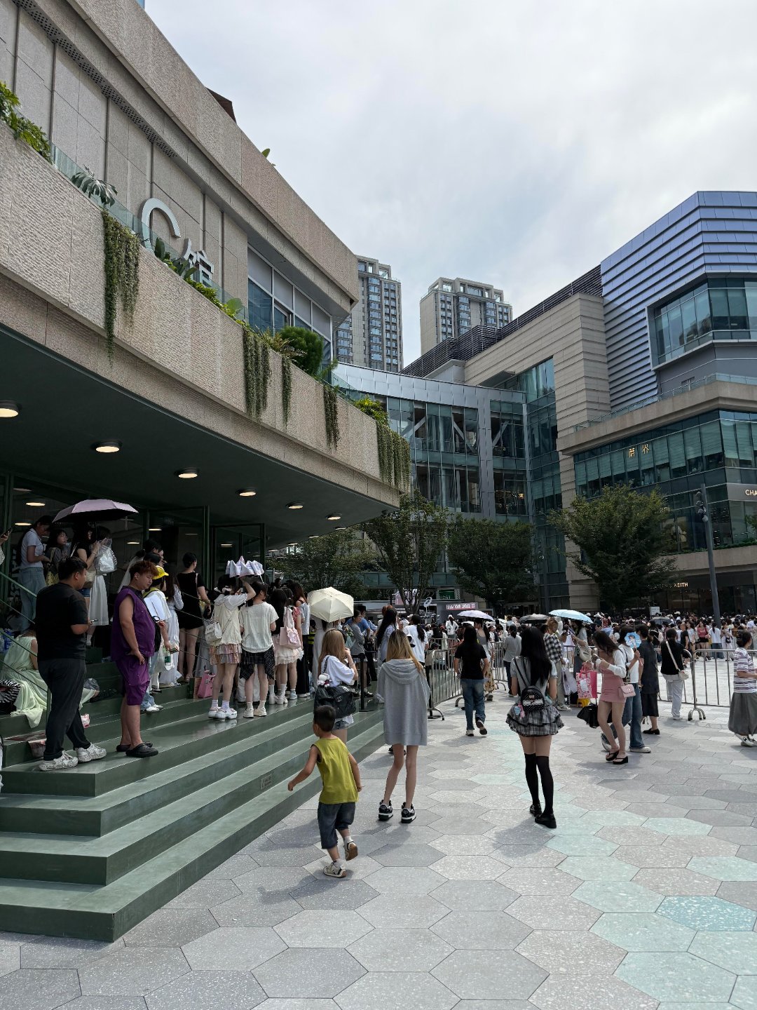 周翊然的人气真的恐怖如斯 
