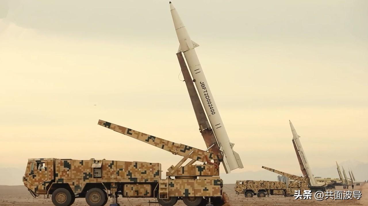 伊朗的战术应该这样，首先使用普通弹道导弹，配合无人机，主要目的不是为了摧毁目标，