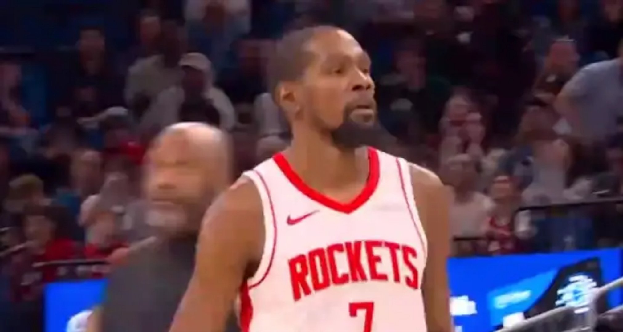 火箭19分大逆转魔术 豪取3连胜 杜兰特创里程碑谢泼德成奇兵休斯顿火箭 北京时间