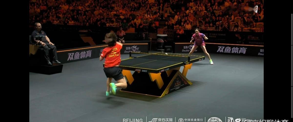 国乒王艺迪终于赢了！在刚结束的WTT北京大满贯女单1/8决赛，她以3:1击败日本