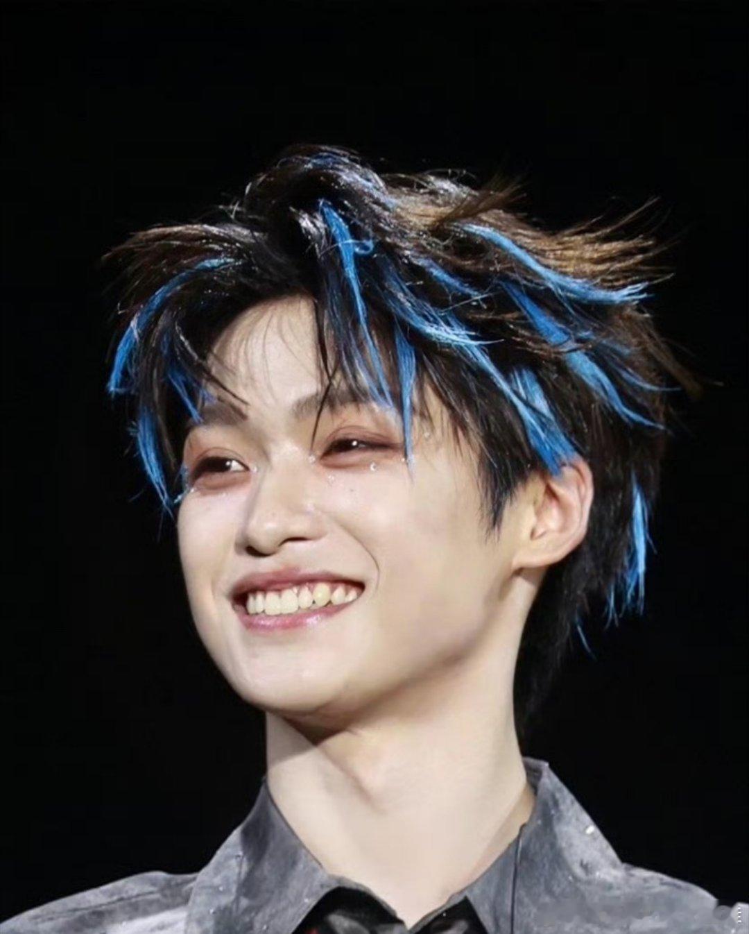 梓渝获2026巴黎时装周邀请去干嘛，大闹时装周？ 