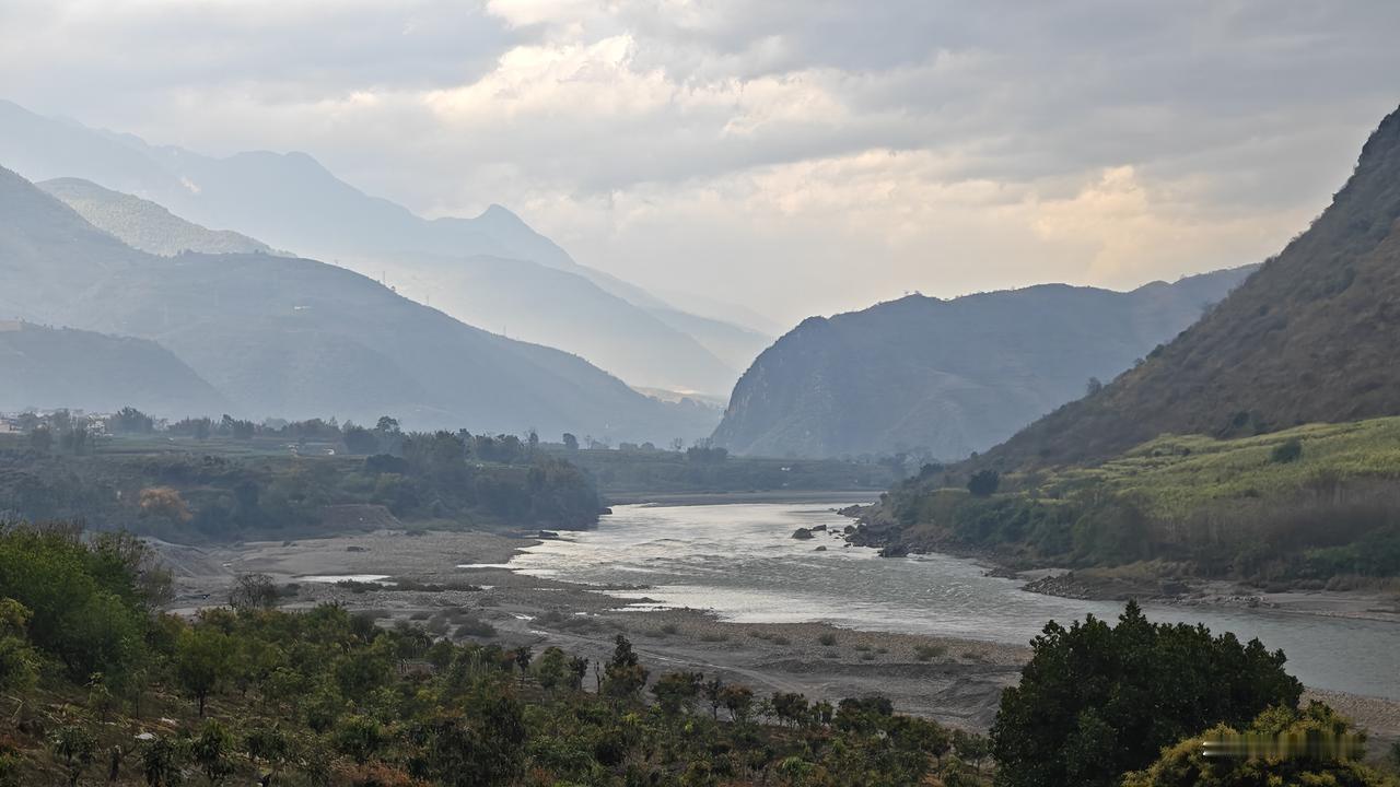 2026.3.30
[环国行摄】第三阶段西部篇D45天总第100天：泸水市休整