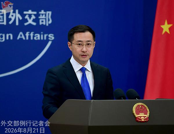 美国财长贝森特昨天接受采访敦促中方加入美对伊朗经济施压，称中方大部分能源进口来自