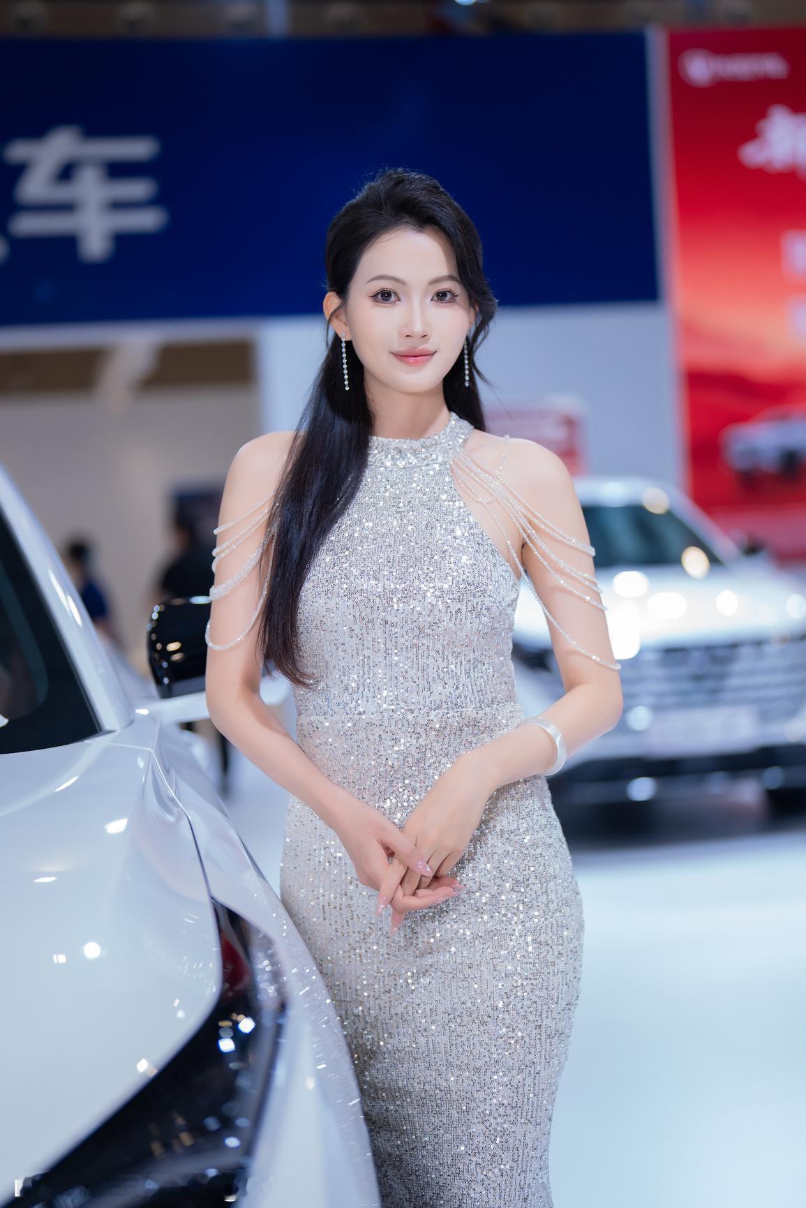 聆听猎人的车展日记猎人在佛山车展猎人与车展 2025 国庆佛山车展想把图片带回家