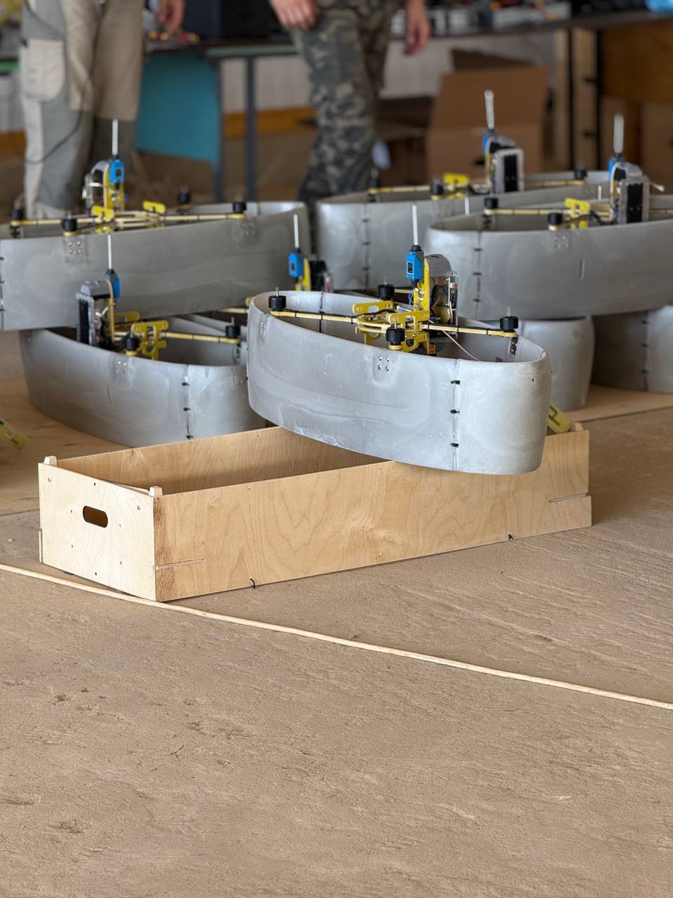 “弗拉基米尔·斯维亚托斯拉沃维奇王子” 无人机位于大诺夫哥罗德的“乌什库尼克”科