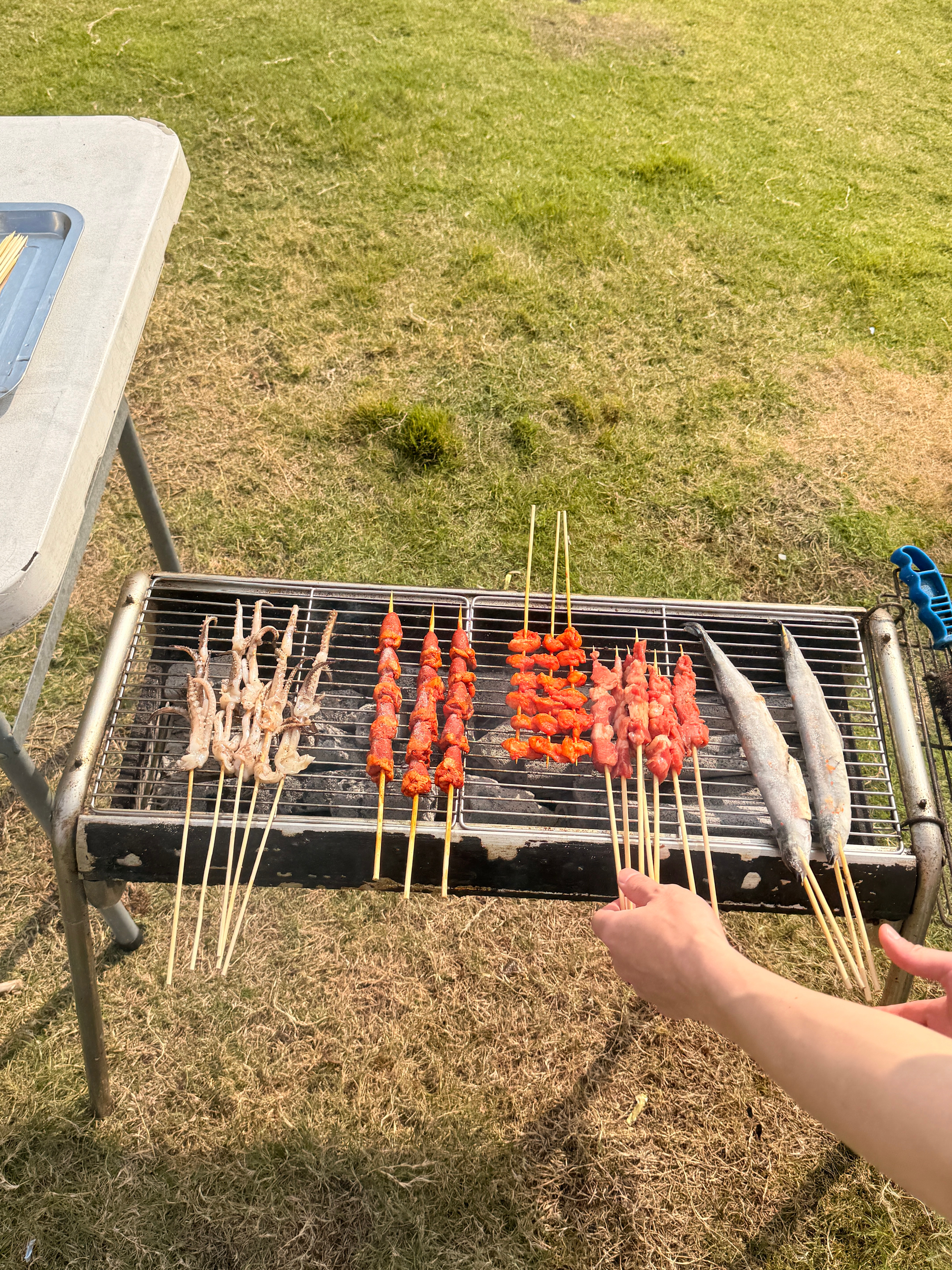 最近的小日常🧩真的好喜欢露营 ⛺️ 和朋友打打牌吃吃烧烤惬意的很最近的钓鱼体验