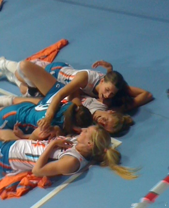 【格鲁图斯发退役长文】就这样…最后一球落地，最后一分庆祝完毕，我作为职业排球运动