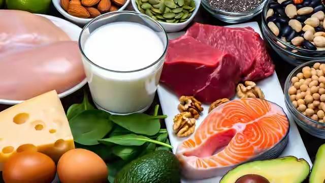 中年人变胖的真相来了原来中年发福的“元凶”是吃多动少和肌肉流失，不是代谢变慢！管